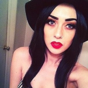 cute_bi_girl69