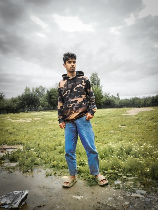 Meeriqbal__8_0