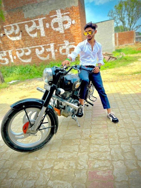 Azharkhan123Azh